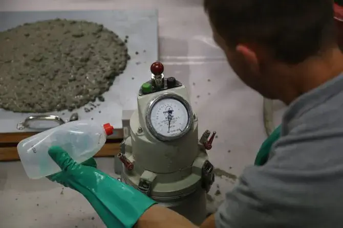 Aria nel calcestruzzo: perché inserirla e a cosa serve